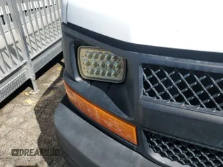 2013 Chevrolet Express Cargo z VIN 1GCWGFCA8D1175464, wystawiony jako IAAI lot #42409029 z przebiegiem 166 299 mil mil oraz . Historia ofert i sprzedaży dostępna na DreamBid. Obrazek 37.