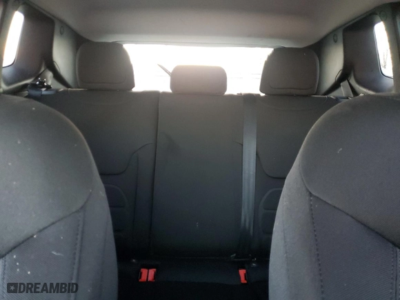 2021 Jeep Renegade Latitude with VIN ZACNJDBB9MPM22242, listed as a Copart auction lot 45907625 with 46,940 mi miles and Non Repairable. Bid and sale history available at carsss.com. Image 10.