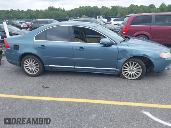2013 Volvo S80 3.2L z VIN YV1940AS5D1168657, wystawiony jako IAAI lot #39945438 z przebiegiem 249 336 mil mil oraz . Historia ofert i sprzedaży dostępna na DreamBid. Obrazek 6.