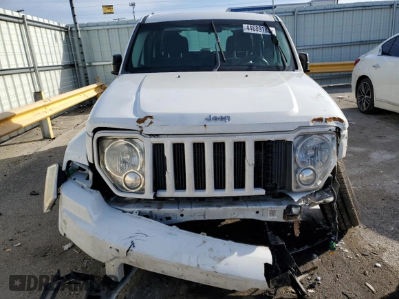 2011 Jeep Liberty Sport z VIN 1J4PN2GK8BW593944, wystawiony jako Copart lot #52571105 z przebiegiem Nie podano mil oraz Nie do naprawy • Non repairable. Historia ofert i sprzedaży dostępna na DreamBid. Obrazek 5.