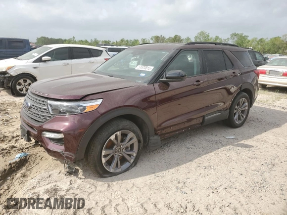 2022 Ford Explorer XLT with VIN 1FMSK7DH6NGA63920, listed as a Copart auction lot 51870815 with 30,619 mi miles and Salvage Title. Bid and sale history available at carsss.com. Image 1.