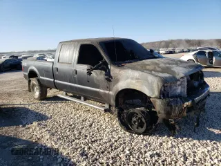 2004 Ford F-250 XL z VIN 1FTNW21P04EA35643, wystawiony jako Copart lot #40755184 z przebiegiem Nie podano mil oraz Szkoda całkowita • Salvage title. Historia ofert i sprzedaży dostępna na DreamBid. Obrazek 4.