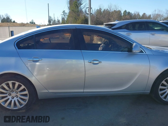 2012 Buick Regal Premium 1 z VIN 2G4GS5EK5C9138333, wystawiony jako IAAI lot #41225756 z przebiegiem 224 466 mil mil oraz . Historia ofert i sprzedaży dostępna na DreamBid. Obrazek 14.
