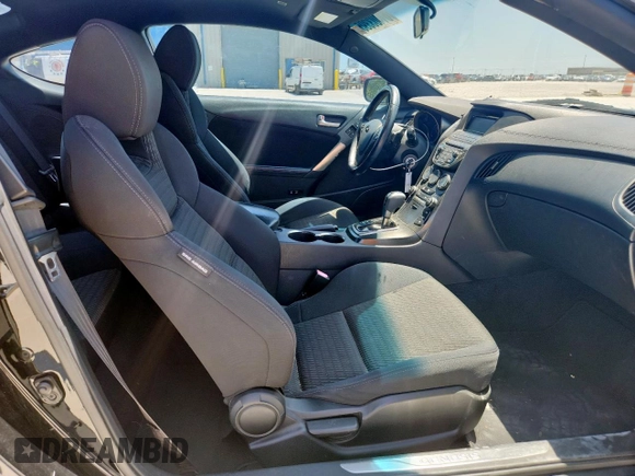 2013 Hyundai Genesis Coupe 2.0T with VIN KMHHT6KD5DU090446, listed as a Copart auction lot 61403395 with 81,331 mi miles and Salvage title. Bid and sale history available at DreamBid. Image 10.