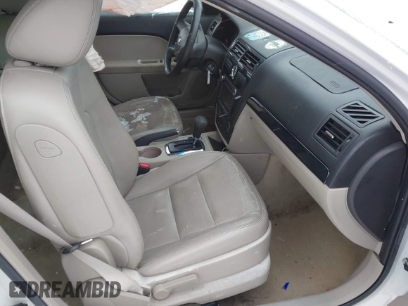 2009 Ford Fusion SEL with VIN 3FAHP08Z89R201925, listed as a IAAI auction lot 41299211 with 128,171 mi miles. Bid and sale history available at carsss.com. Image 5.