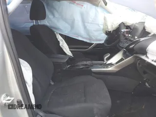 2024 Mitsubishi Eclipse Cross LE z VIN JA4ATVAA2RZ013660, wystawiony jako IAAI lot #41999234 z przebiegiem Nie podano mil oraz . Historia ofert i sprzedaży dostępna na DreamBid. Obrazek 5.