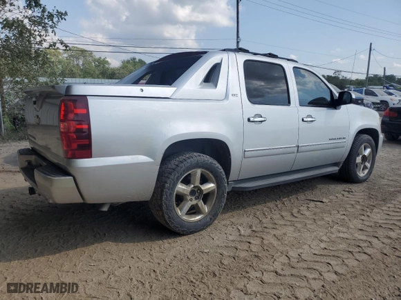 2012 Chevrolet Avalanche LTZ with VIN 3GNMCGE08CG248093, listed as a Copart auction lot 68469134 with 155,844 mi miles and Salvage Title. Bid and sale history available at carsss.com. Image 3.