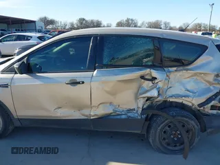 2017 Ford Escape S с VIN 1FMCU0F70HUB79145, выставлен на аукционе IAAI как лот 41734309 с пробегом 77 113 миль миль и . История ставок и продаж доступна на DreamBid. Изображение 14.