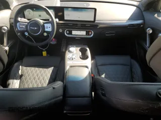 2024 Genesis GV60 z VIN KMUKEDSB1RU023189, wystawiony jako Copart lot #47434955 z przebiegiem 3 279 mil mil oraz Szkoda całkowita • Salvage title. Historia ofert i sprzedaży dostępna na DreamBid. Obrazek 8.