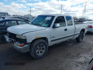 2002 Chevrolet Silverado 1500 LT with VIN 2GCEK19T521384478, listed as a IAAI auction lot 41728440 with 223,338 mi miles. Bid and sale history available at carsss.com. Image 2.