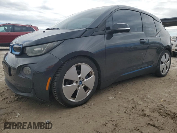 2014 BMW i3 with VIN WBY1Z2C53EV284116, listed as a Copart auction lot 47068395 with 2,304 mi miles and Non Repairable. Bid and sale history available at carsss.com. Image 1.