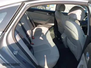 2015 Hyundai Sonata 2.4L SE with VIN 5NPE24AF0FH222804, listed as a IAAI auction lot 42035417 with 131,768 mi miles. Bid and sale history available at carsss.com. Image 8.