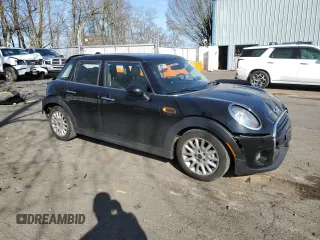 2016 MINI Hardtop 4 Door with VIN WMWXU1C57G2E16741, listed as a Copart auction lot 48392355 with 72,662 mi miles and Salvage Title. Bid and sale history available at DreamBid. Image 4.