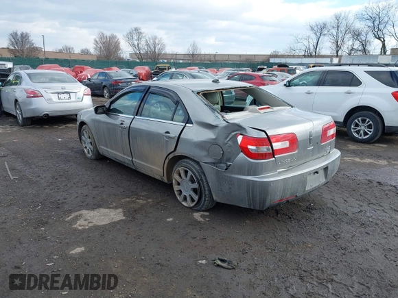 2008 Lincoln MKZ with VIN 3LNHM28T68R657068, listed as a IAAI auction lot 41431401 with 128,940 mi miles. Bid and sale history available at carsss.com. Image 3.