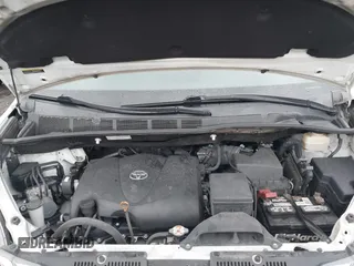 2017 Toyota Sienna XLE Auto Access Seat with VIN 5TDYZ3DC5HS881818, listed as a IAAI auction lot 42122771 with 101,982 mi miles and . Bid and sale history available at DreamBid. Image 10.