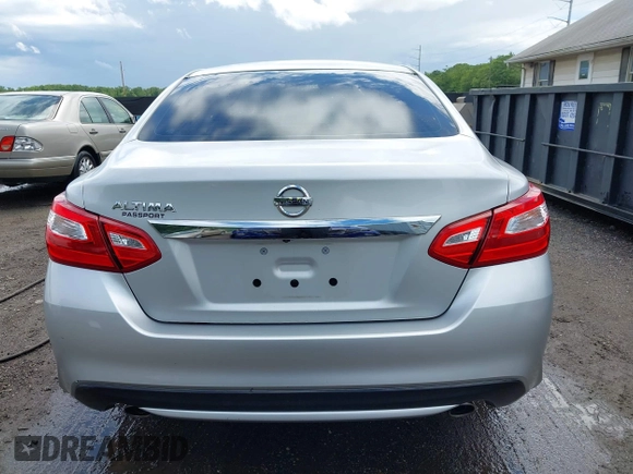 2017 Nissan Altima SR z VIN 1N4AL3AP9HC488843, wystawiony jako IAAI lot #42314162 z przebiegiem 71 713 mil mil oraz . Historia ofert i sprzedaży dostępna na DreamBid. Obrazek 16.