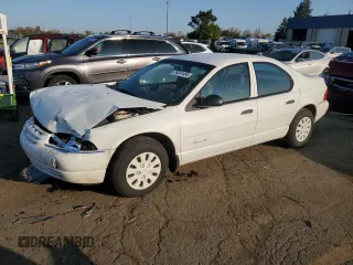 1997 Plymouth Breeze z VIN 1P3EJ46X9VN664404, wystawiony jako Copart lot #76341454 z przebiegiem 88 849 mil mil oraz Tytuł czysty. Historia ofert i sprzedaży dostępna na DreamBid. Obrazek 1.