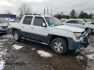 2004 Chevrolet Avalanche Z71 with VIN 3GNEK12T84G244842, listed as a Copart auction lot 86122064 with 157,741 mi miles and Clean Title. Bid and sale history available at DreamBid. Image 4.