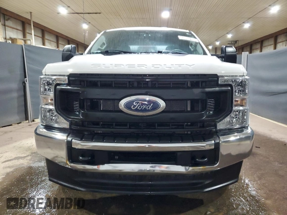 2021 Ford F-250 XL with VIN 1FT7X2B65MEC11811, listed as a Copart auction lot 43934155 with 110,725 mi miles and Clean title. Bid and sale history available at DreamBid. Image 5.