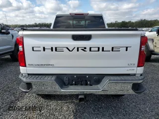 2022 Chevrolet Silverado 3500HD LTZ with VIN 1GC4YUE77NF104951, listed as a Copart auction lot 85613244 with 96,119 mi miles and Salvage Title. Bid and sale history available at DreamBid. Image 6.