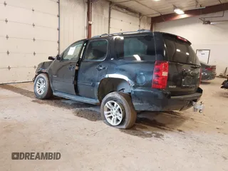 2010 Chevrolet Tahoe LT z VIN 1GNUKBE04AR231293, wystawiony jako IAAI lot #41742745 z przebiegiem Nie podano mil oraz . Historia ofert i sprzedaży dostępna na DreamBid. Obrazek 3.