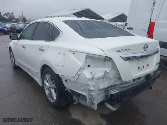 2014 Nissan Altima 2.5 SV with VIN 1N4AL3AP3EC319882, listed as a IAAI auction lot 41563324 with 108,121 mi miles. Bid and sale history available at carsss.com. Image 3.