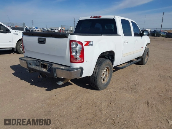 2007 GMC Sierra 1500 with VIN 3GTEK13Y17G517689, listed as a IAAI auction lot 41996422 with 209,240 mi miles and . Bid and sale history available at DreamBid. Image 4.