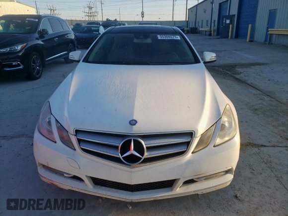 2013 Mercedes-Benz E 350 with VIN WDDKJ5KB1DF197125, listed as a Copart auction lot 55308575 with 157,914 mi miles and Clean Title. Bid and sale history available at DreamBid. Image 5.