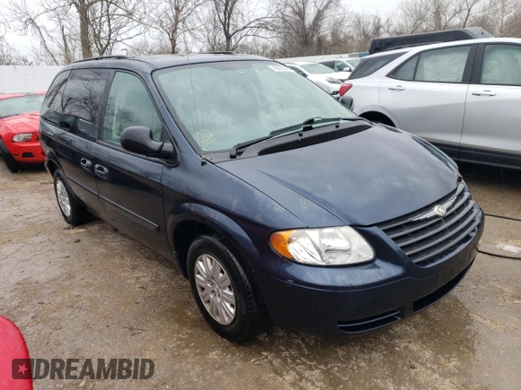 2007 Chrysler Town & Country SWB with VIN 1A4GJ45R57B263524, listed as a Copart auction lot 46038364 with 157,325 mi miles and Salvage Title. Bid and sale history available at carsss.com. Image 4.