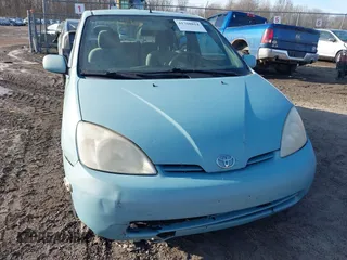 2001 Toyota Prius with VIN JT2BK12U810037395, listed as a IAAI auction lot 41760814 with 252,179 mi miles. Bid and sale history available at carsss.com. Image 6.