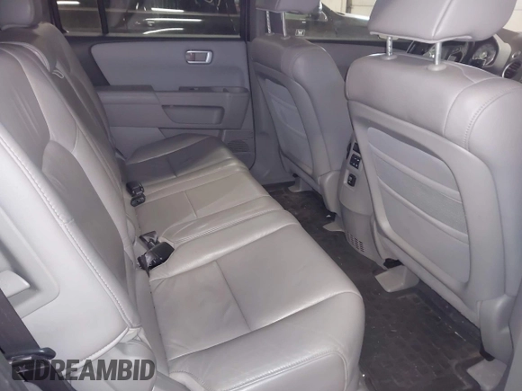 2011 Honda Pilot EX-L with VIN 5FNYF4H55BB039079, listed as a IAAI auction lot 42029278 with 173,216 mi miles. Bid and sale history available at carsss.com. Image 8.