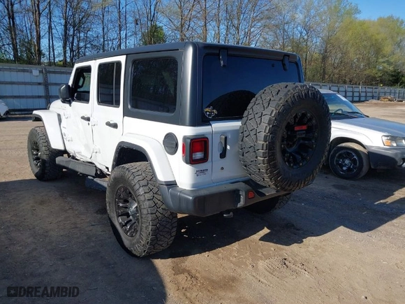 2019 Jeep Wrangler Unlimited Sahara with VIN 1C4HJXEN2KW591557, listed as a IAAI auction lot 41962034 with 88,691 mi miles. Bid and sale history available at carsss.com. Image 3.