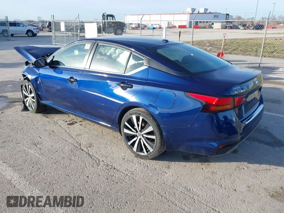 2021 Nissan Altima 2.5 SR with VIN 1N4BL4CV4MN343276, listed as a IAAI auction lot 41122908 with 1 mi miles. Bid and sale history available at carsss.com. Image 3.