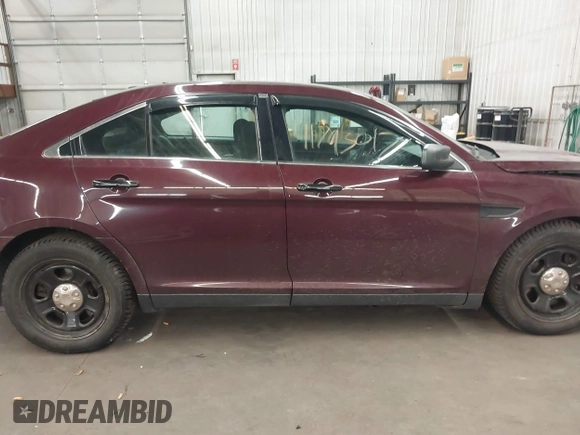 2016 Ford Police Interceptor z VIN 1FAHP2MK6GG129809, wystawiony jako IAAI lot #41793017 z przebiegiem 171 443 mil mil oraz . Historia ofert i sprzedaży dostępna na DreamBid. Obrazek 14.