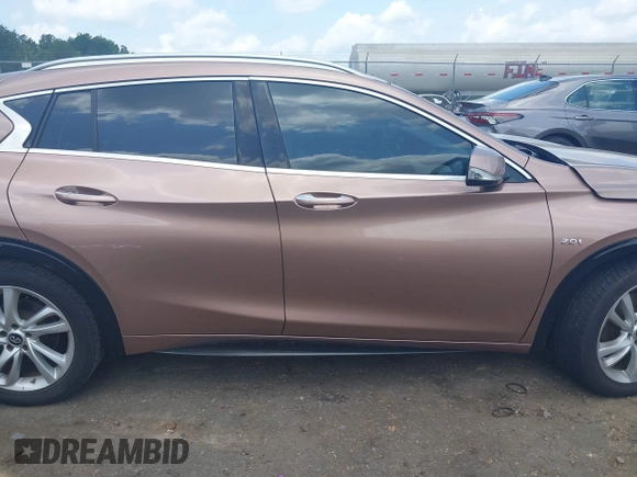 2019 Infiniti QX30 Luxe с VIN SJKCH5CP4KA008012, выставлен на аукционе IAAI как лот 42293620 с пробегом 94 053 миль миль и . История ставок и продаж доступна на DreamBid. Изображение 14.