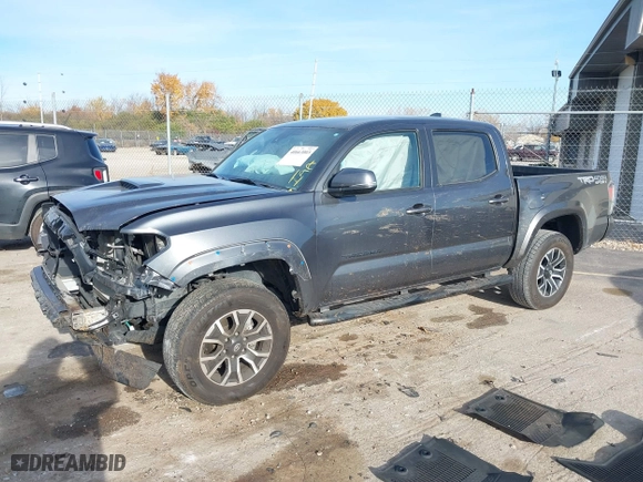 2023 Toyota Tacoma 4WD SR with VIN 3TMCZ5AN8PM574766, listed as a IAAI auction lot 40663003 with 43,978 mi miles. Bid and sale history available at carsss.com. Image 18.