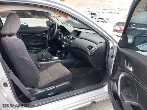 2008 Honda Accord Cpe LX-S with VIN 1HGCS123X8A001300, listed as a IAAI auction lot 41471687 with 184,550 mi miles. Bid and sale history available at carsss.com. Image 5.