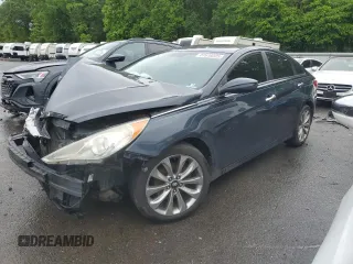 2011 Hyundai Sonata Limited z VIN 5NPEC4AC3BH035330, wystawiony jako Copart lot #57619325 z przebiegiem 242 715 mil mil oraz Szkoda całkowita • Salvage title. Historia ofert i sprzedaży dostępna na DreamBid. Obrazek 1.
