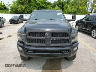 2017 Ram 2500 SLT z VIN 3C6UR5DL9HG667902, wystawiony jako Copart lot #57996355 z przebiegiem 383 028 mil mil oraz Czysty tytuł • Clean title. Historia ofert i sprzedaży dostępna na DreamBid. Obrazek 5.