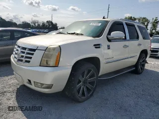 2009 Cadillac Escalade z VIN 1GYFK23269R237673, wystawiony jako Copart lot #56244935 z przebiegiem 201 650 mil mil oraz Szkody całkowita. Historia ofert i sprzedaży dostępna na DreamBid. Obrazek 1.