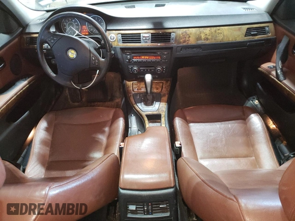 2008 BMW 3 Series 328xi with VIN WBAVC93568K044042, listed as a Copart auction lot 48079995 with 157,523 mi miles and Clean title. Bid and sale history available at DreamBid. Image 8.