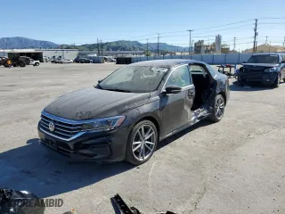 2020 Volkswagen Passat 2.0T SE with VIN 1VWSA7A31LC016120, listed as a Copart auction lot 39723313 with 51,619 mi miles. Bid and sale history available at carsss.com. Image 1.