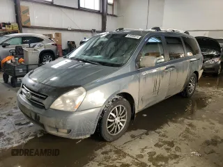 2007 Kia Sedona EX with VIN KNDMB233876128099, listed as a Copart auction lot 83996824 with 261,927 mi miles and Salvage Title. Bid and sale history available at carsss.com. Image 1.