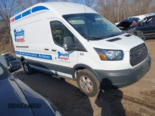 2018 Ford Transit with VIN 1FTYR2XM1JKB05424, listed as a IAAI auction lot 41669987 with 193,200 mi miles and . Bid and sale history available at DreamBid. Image 1.