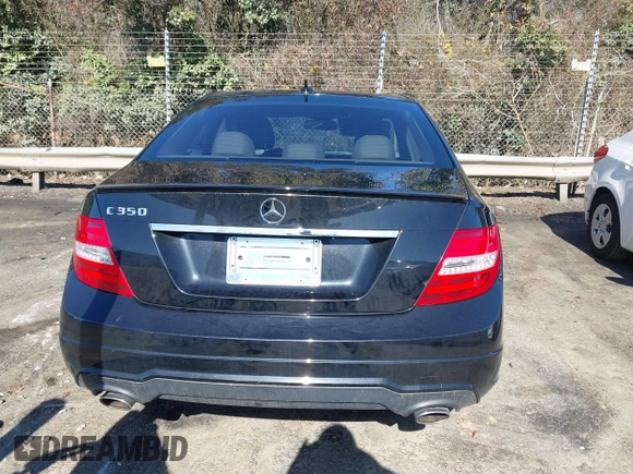 2013 Mercedes-Benz C 350 Sport with VIN WDDGF5HB6DA860989, listed as a IAAI auction lot 41508794 with 116,389 mi miles and . Bid and sale history available at DreamBid. Image 16.