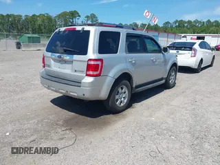 2009 Ford Escape Hybrid z VIN 1FMCU593X9KA59775, wystawiony jako IAAI lot #42763464 z przebiegiem 142 396 mil mil oraz . Historia ofert i sprzedaży dostępna na DreamBid. Obrazek 4.