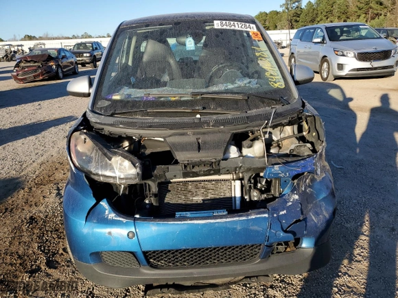2008 Smart fortwo Pure with VIN WMEEJ31X98K169211, listed as a Copart auction lot 84841284 with NaN miles and Salvage Title. Bid and sale history available at carsss.com. Image 5.