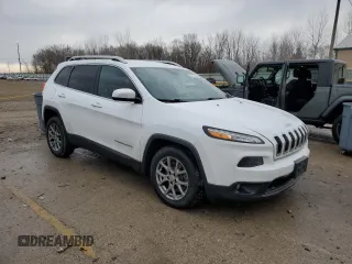 2018 Jeep Cherokee Latitude Plus with VIN 1C4PJLLB2JD622877, listed as a Copart auction lot 46773725 with 83,857 mi miles and Salvage Title. Bid and sale history available at carsss.com. Image 4.