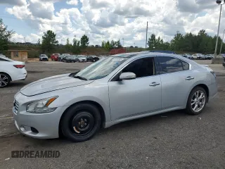 2014 Nissan Maxima S with VIN 1N4AA5AP2EC484162, listed as a Copart auction lot 60760335 with 69,375 mi miles and Salvage title. Bid and sale history available at DreamBid. Image 1.