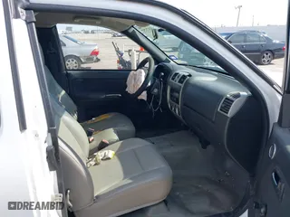 2009 Chevrolet Colorado Work Truck with VIN 1GCCS19E598145304, listed as a IAAI auction lot 41875757 with 211,667 mi miles. Bid and sale history available at carsss.com. Image 5.